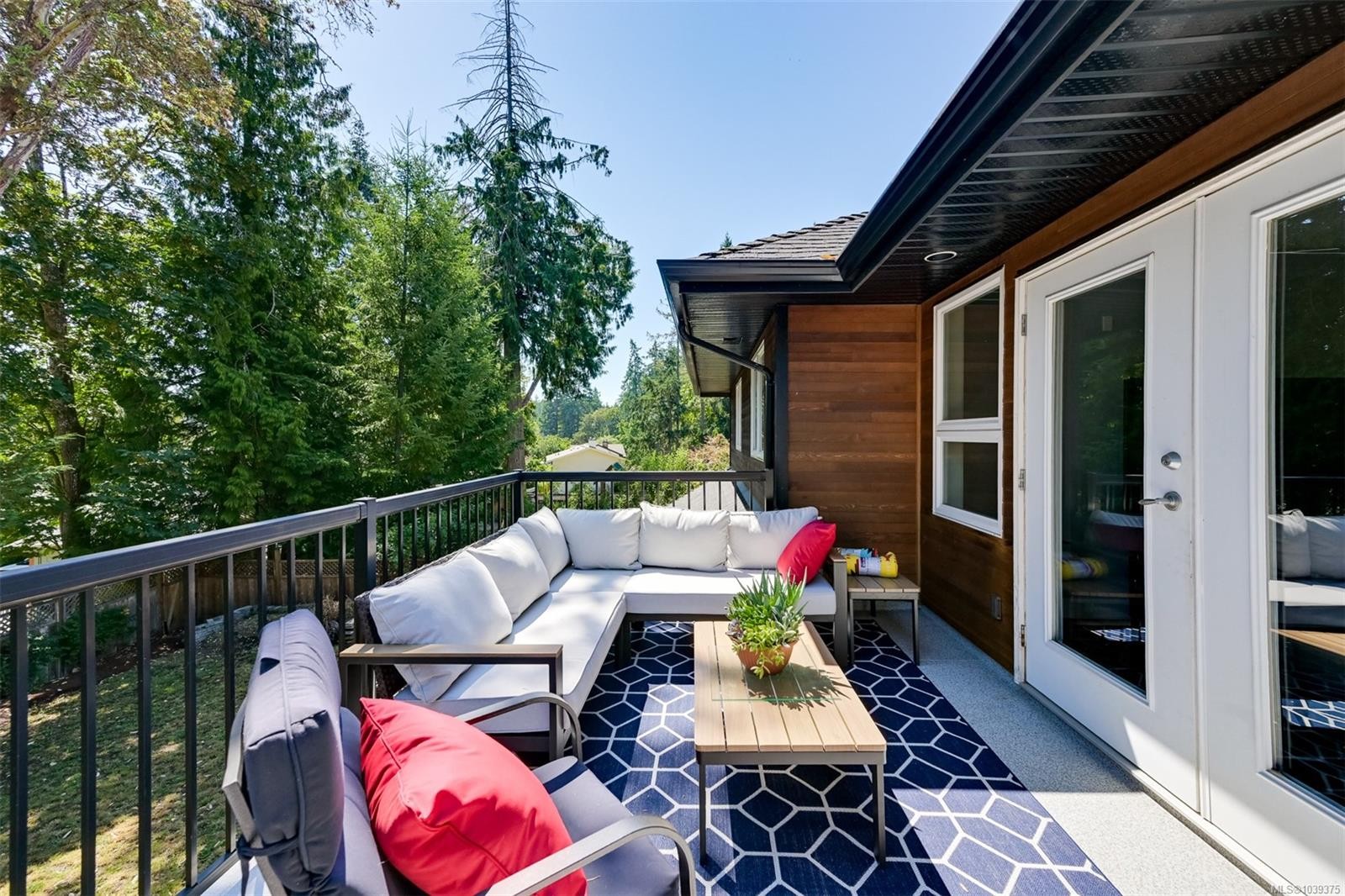 6799 Jedora Dr, Central Saanich, BC