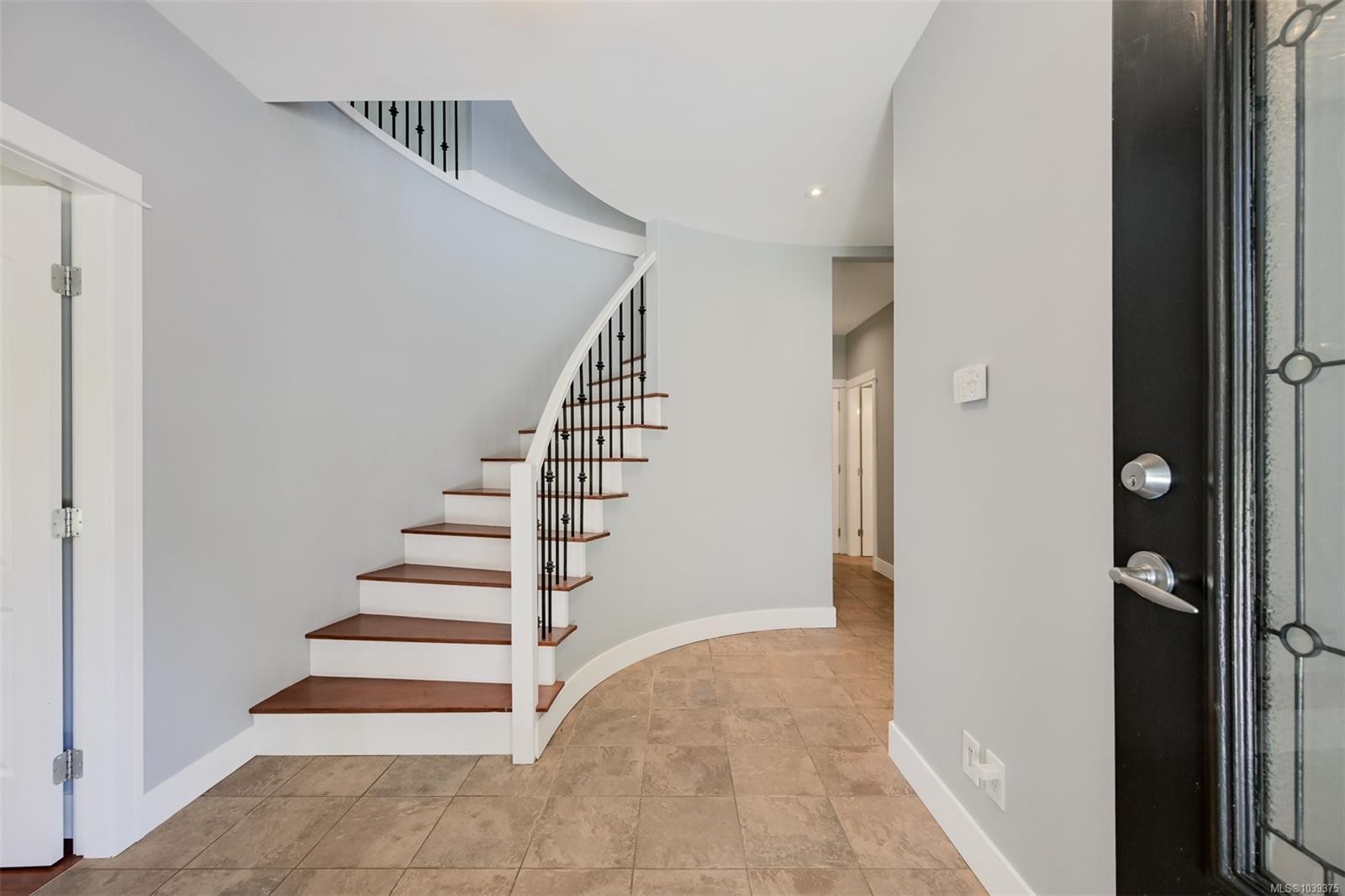 6799 Jedora Dr, Central Saanich, BC