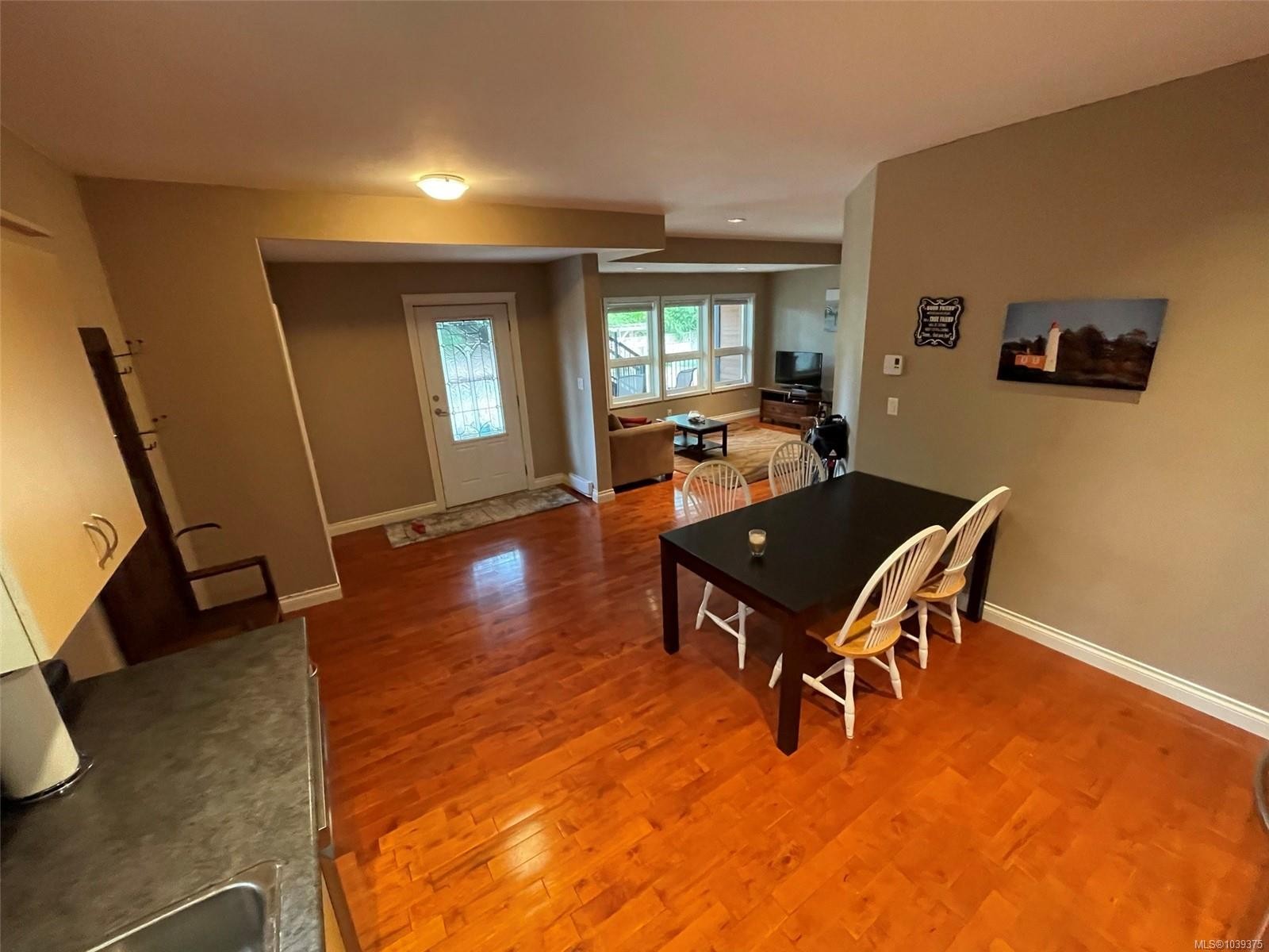 6799 Jedora Dr, Central Saanich, BC