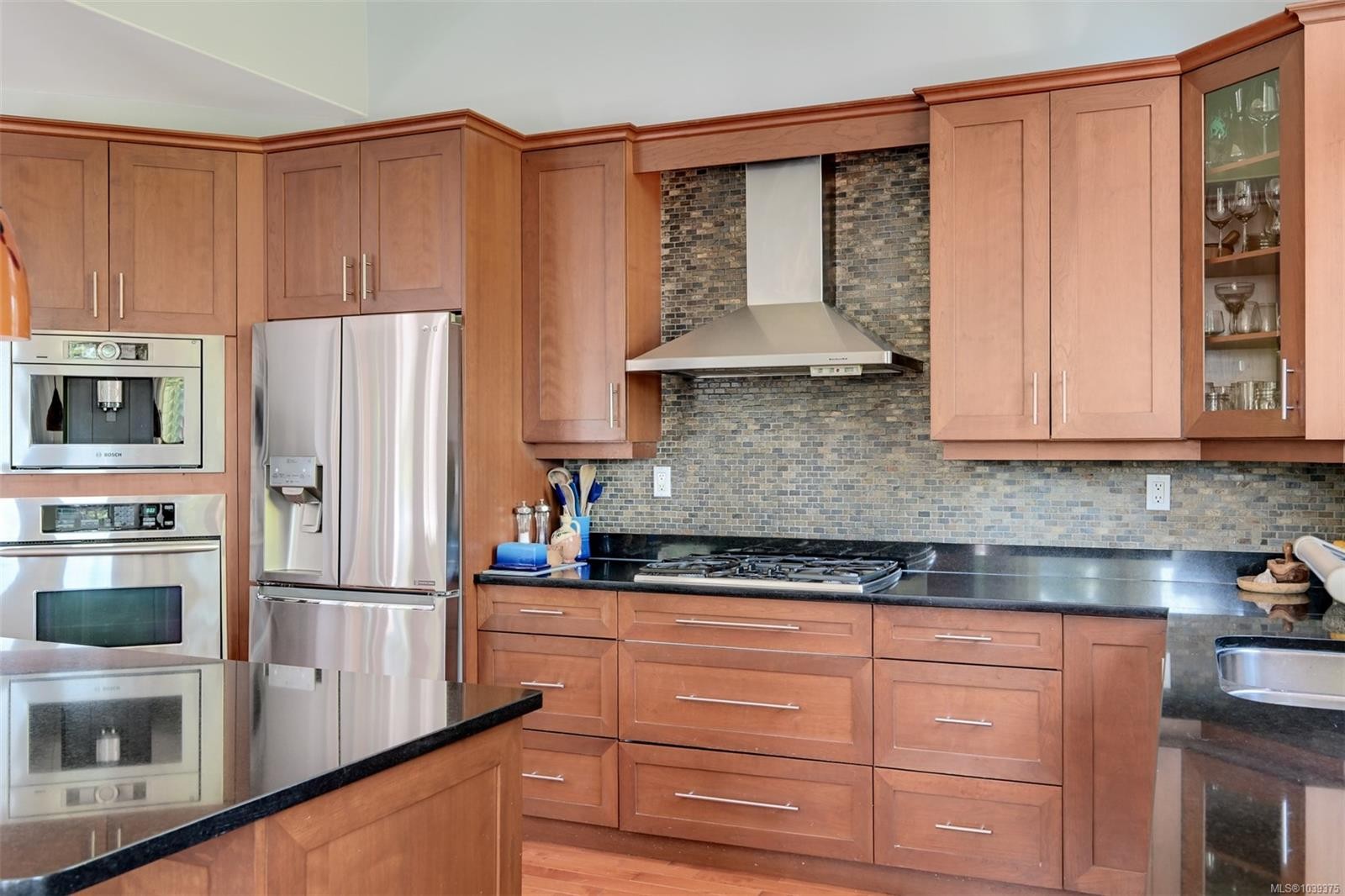 6799 Jedora Dr, Central Saanich, BC