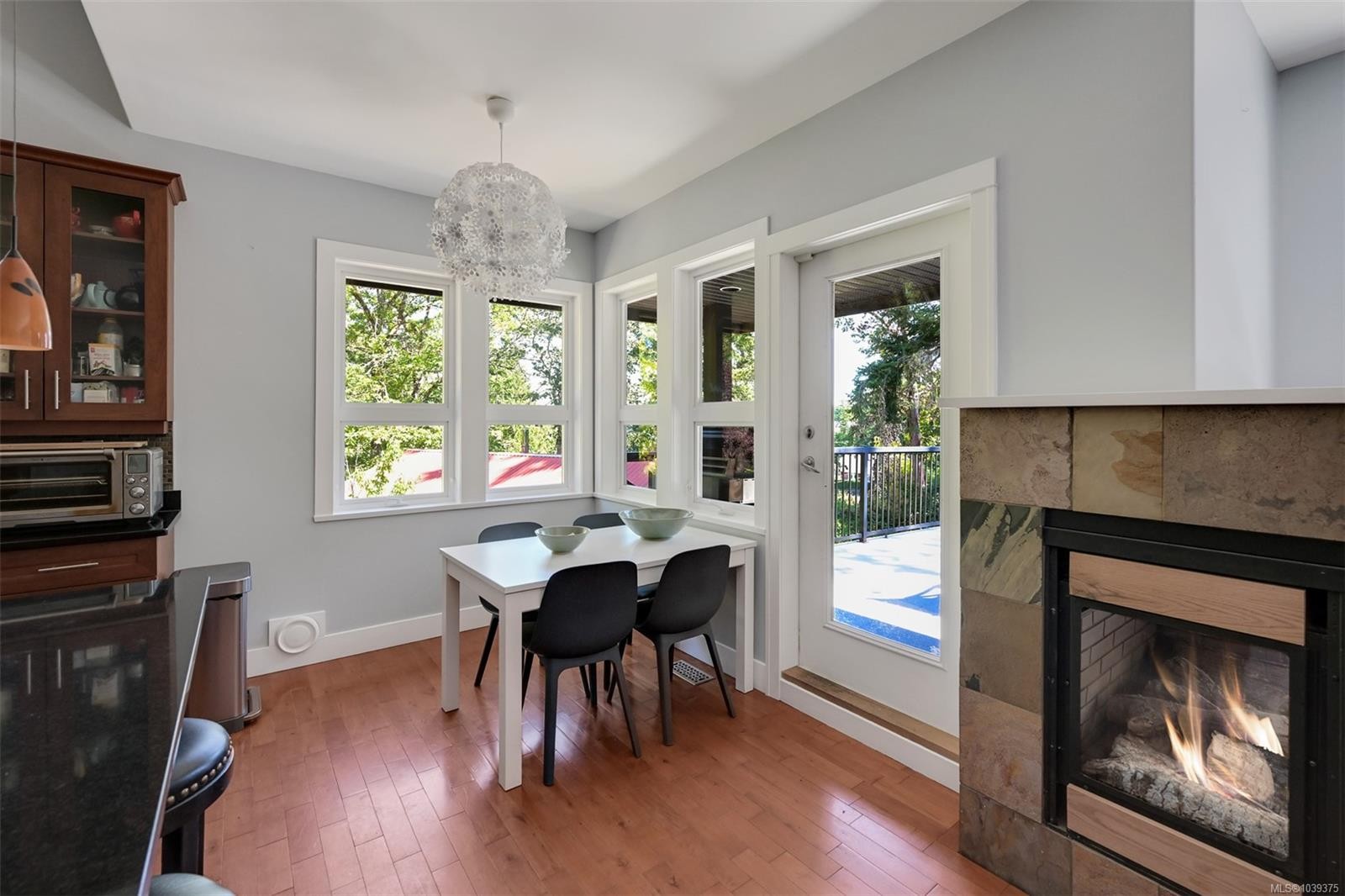 6799 Jedora Dr, Central Saanich, BC