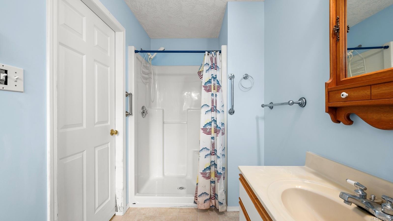 3351 Crescent St, Cumberland, BC