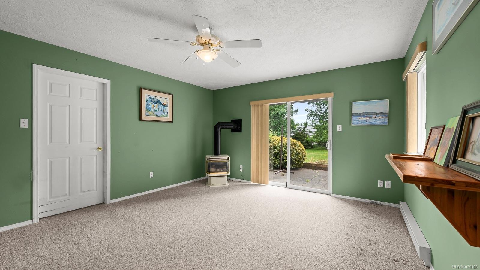 3351 Crescent St, Cumberland, BC