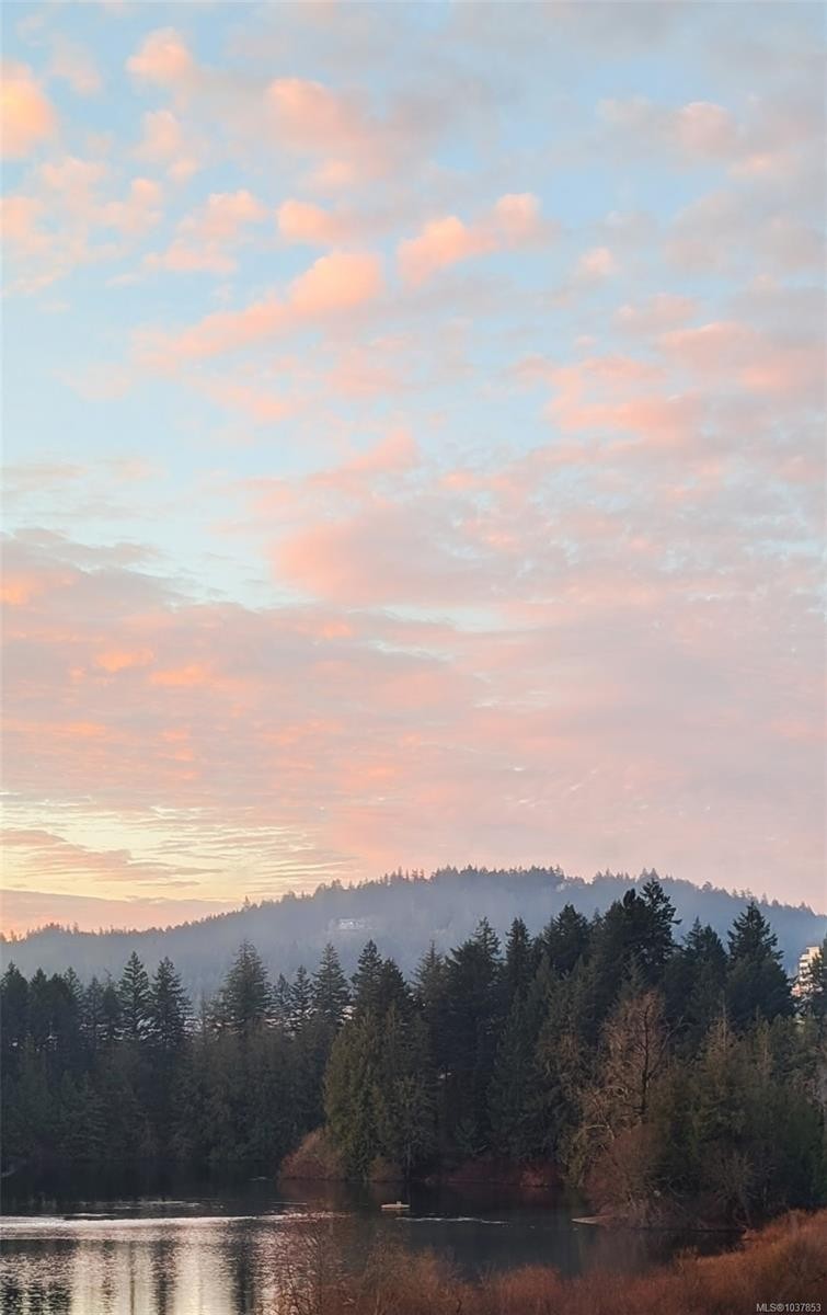 #511-1361 Goldstream Ave, Langford, BC - Outdoor With Facade
