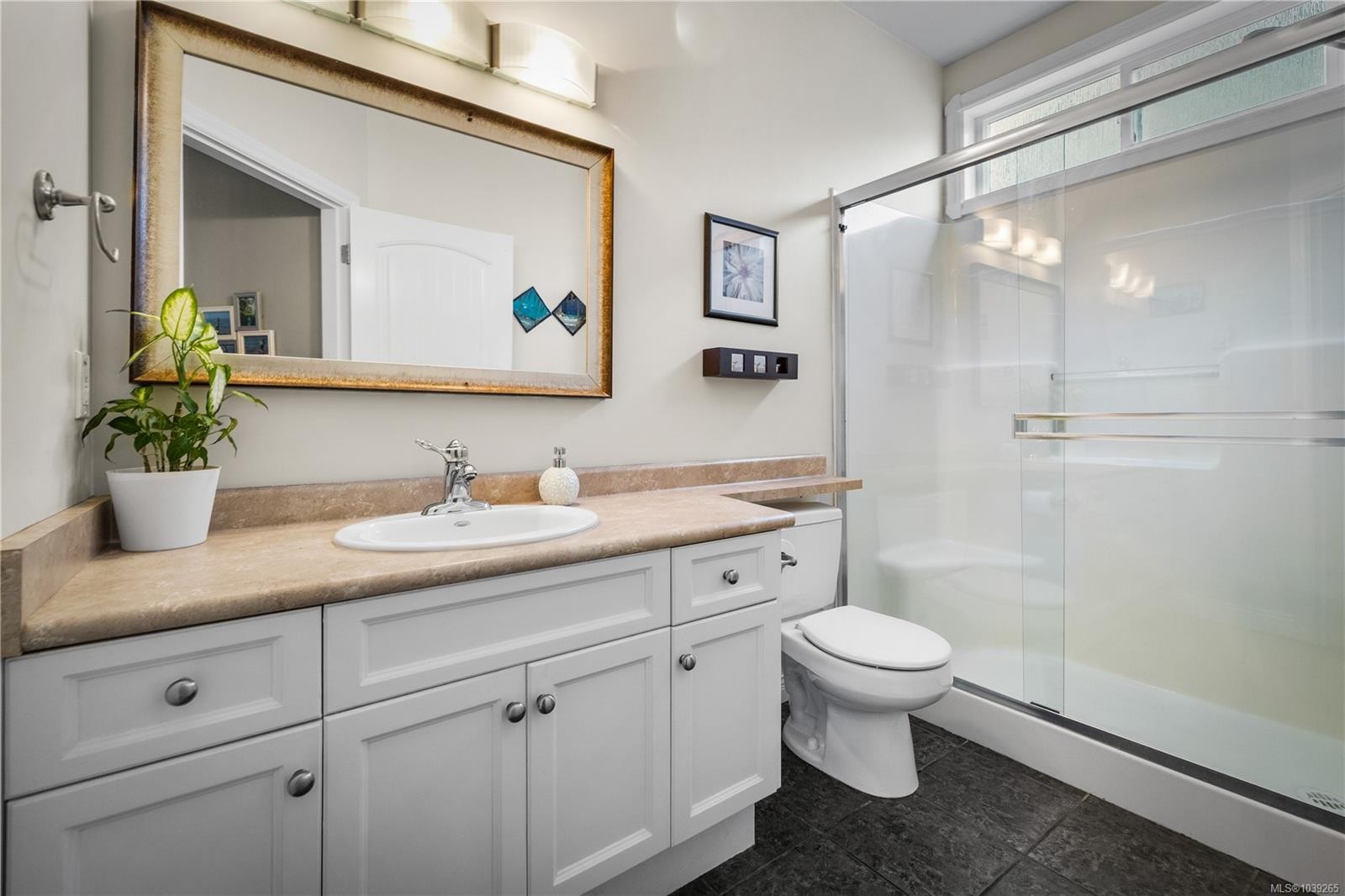 608 Nelson Rd, Campbell River, BC