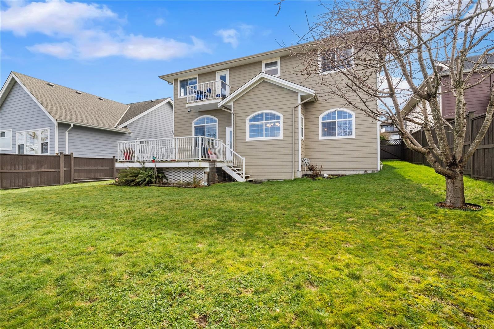 608 Nelson Rd, Campbell River, BC