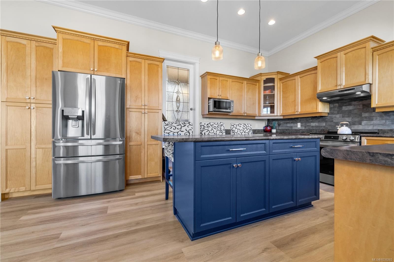 608 Nelson Rd, Campbell River, BC