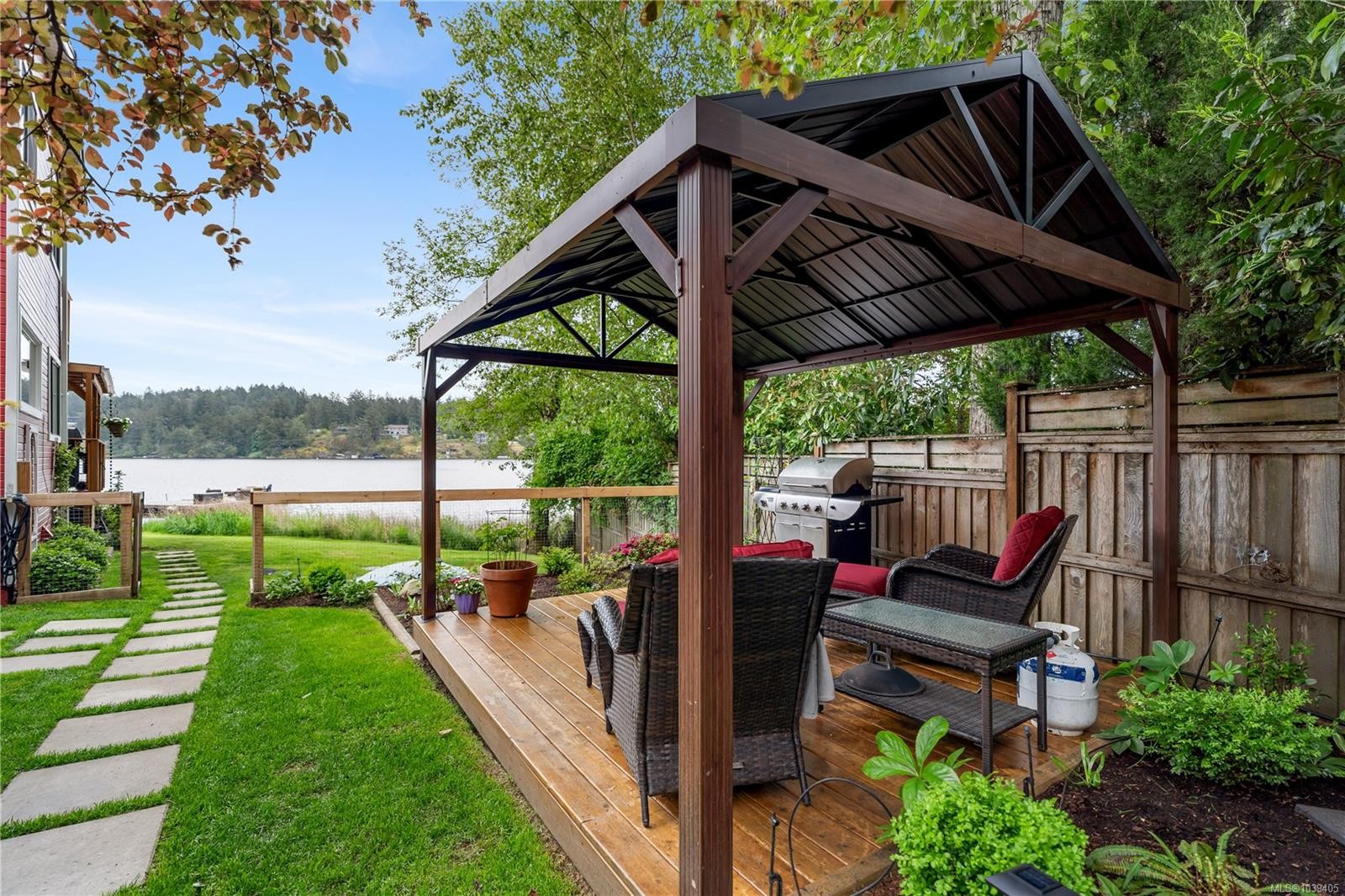 4921 Prospect Ave, Saanich, BC
