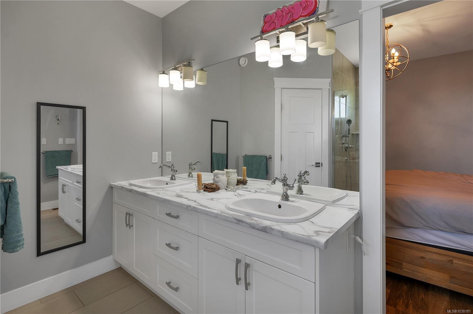 2613 Sunderland Rd, Campbell River, BC