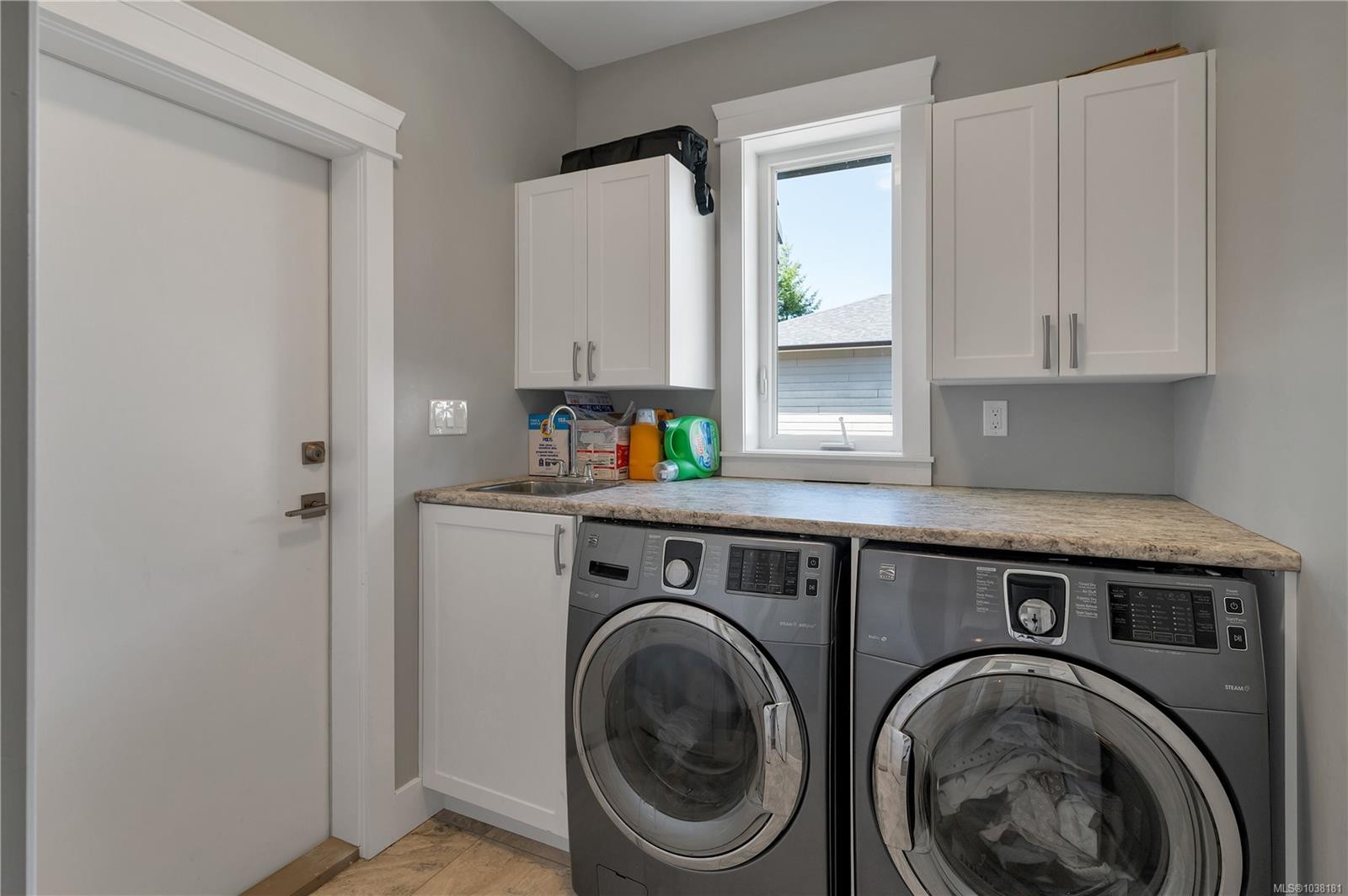 2613 Sunderland Rd, Campbell River, BC