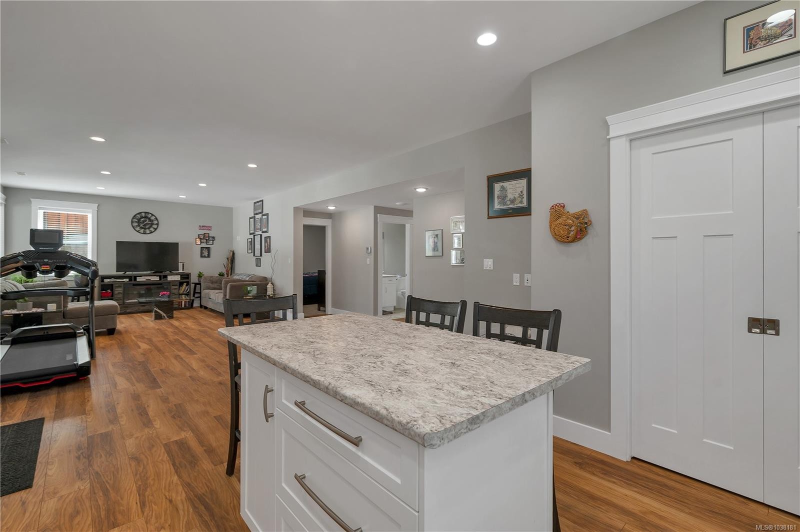 2613 Sunderland Rd, Campbell River, BC