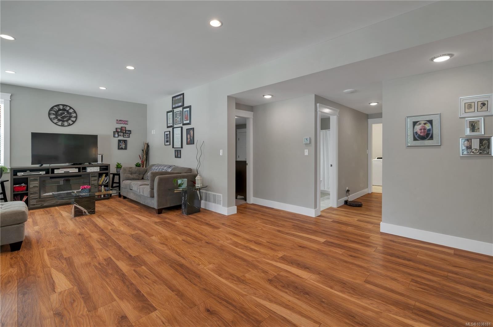 2613 Sunderland Rd, Campbell River, BC
