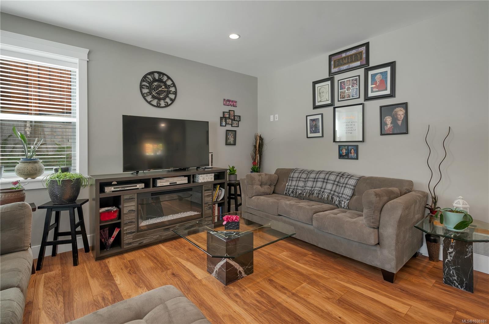 2613 Sunderland Rd, Campbell River, BC