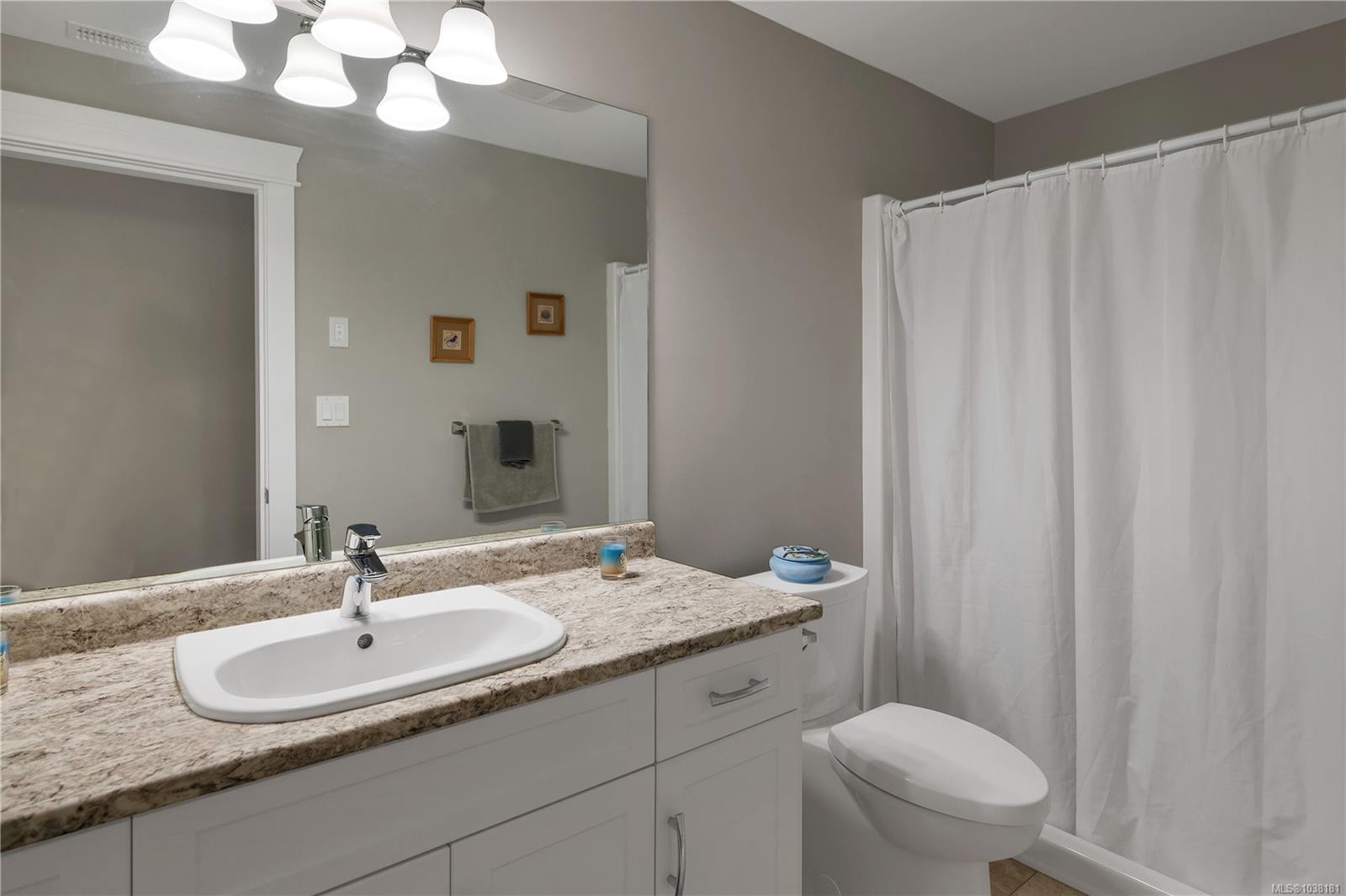2613 Sunderland Rd, Campbell River, BC