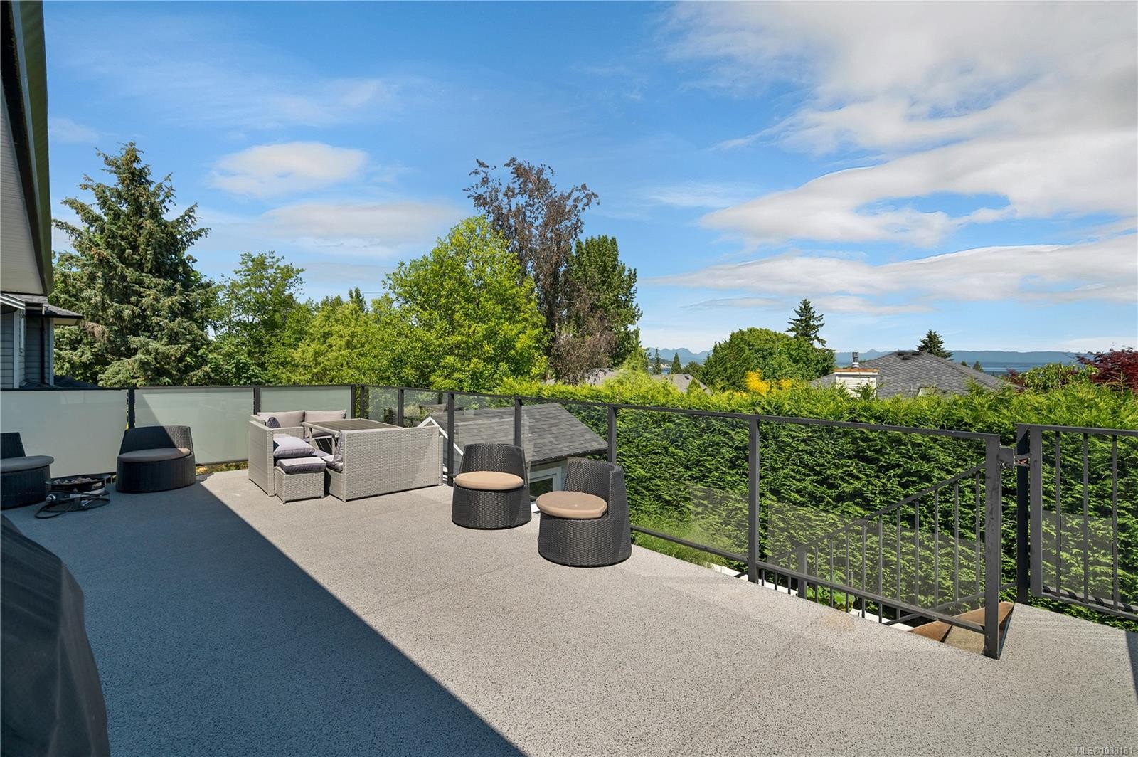 2613 Sunderland Rd, Campbell River, BC