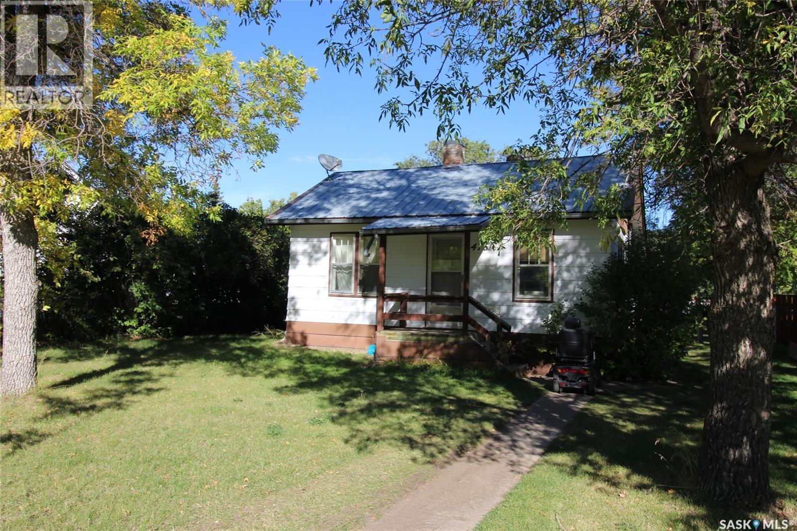 476 3Rd Street E, Shaunavon, SK