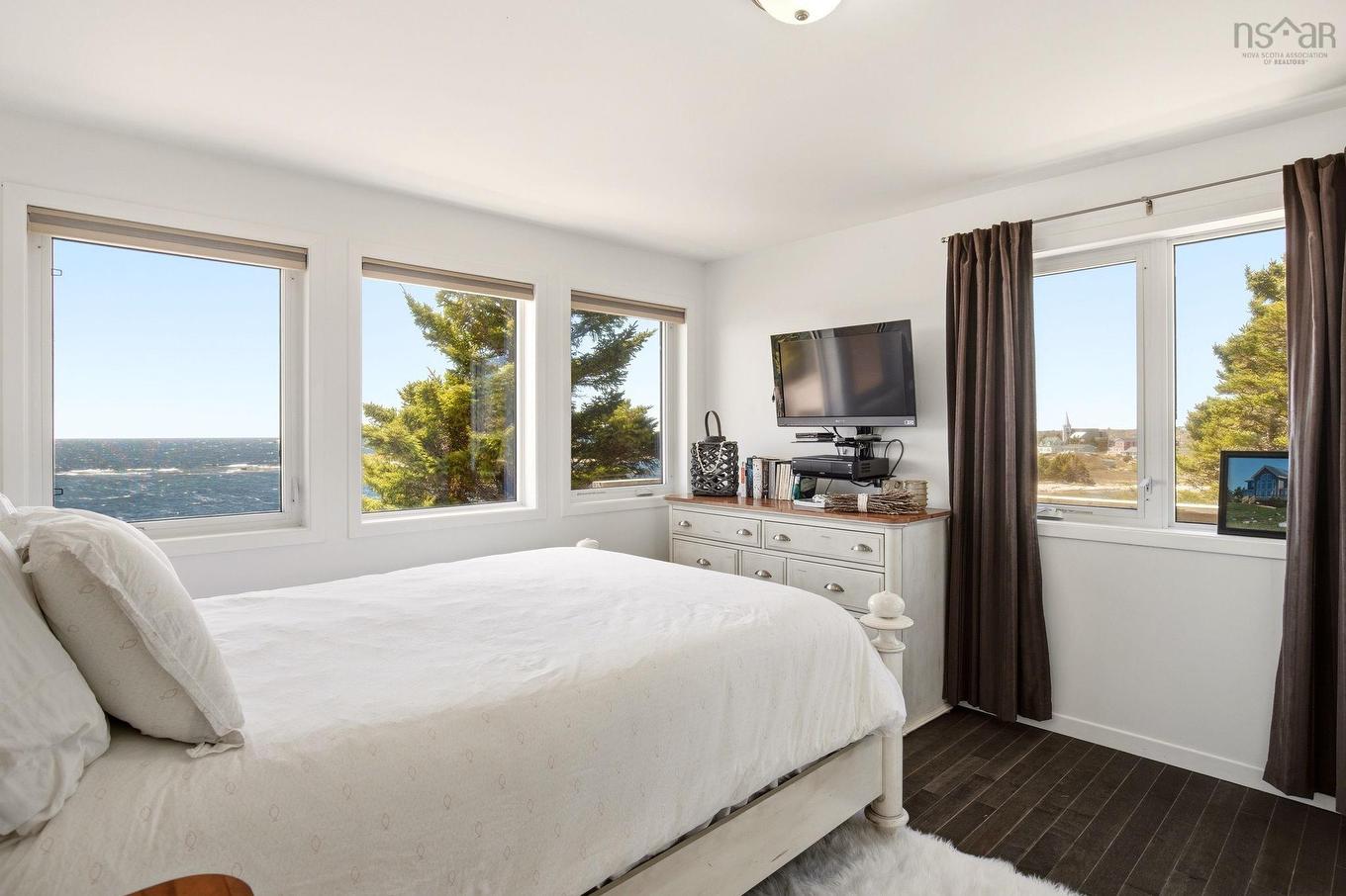 54 Redmond Island, Prospect, NS