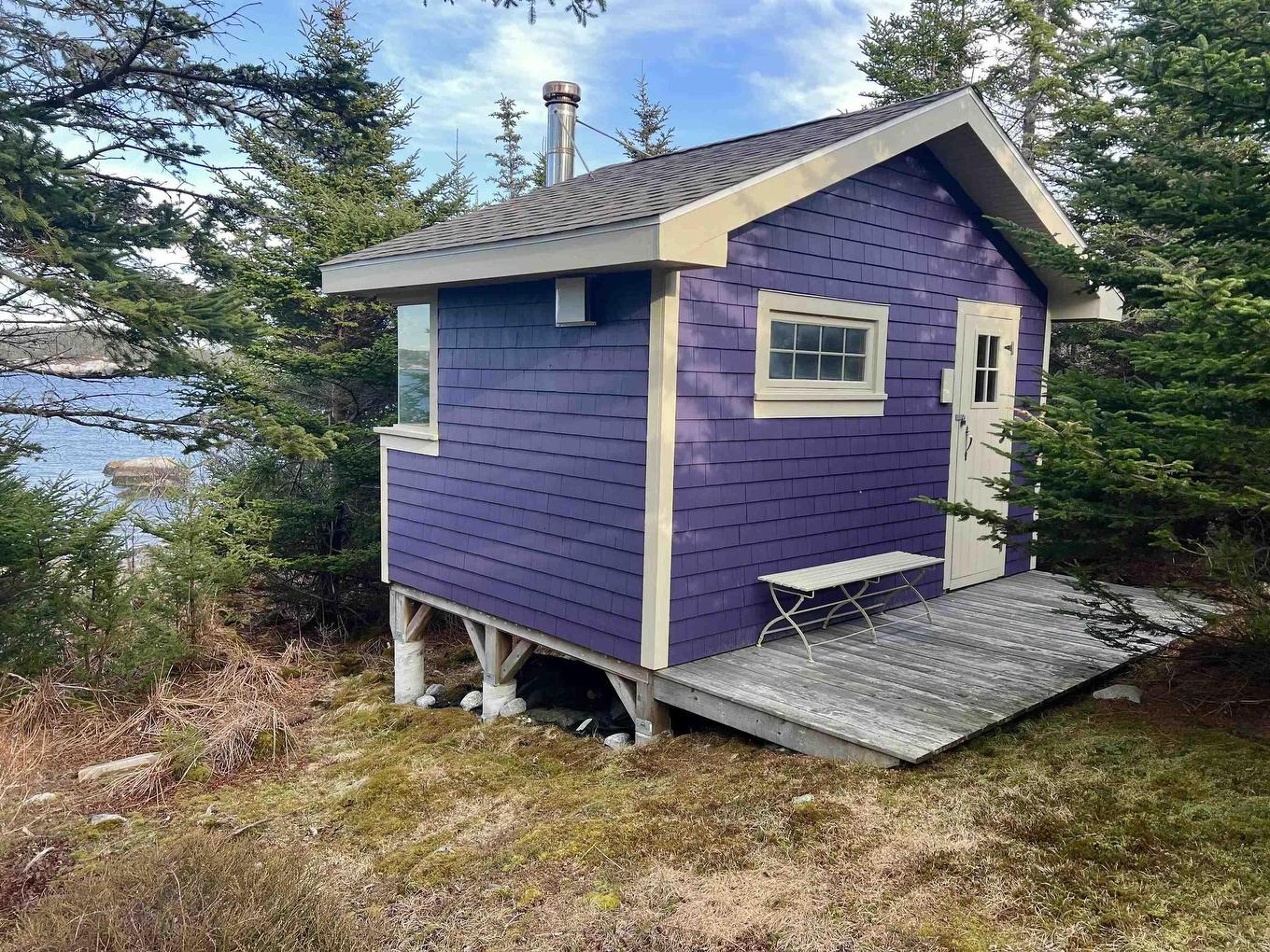 54 Redmond Island, Prospect, NS