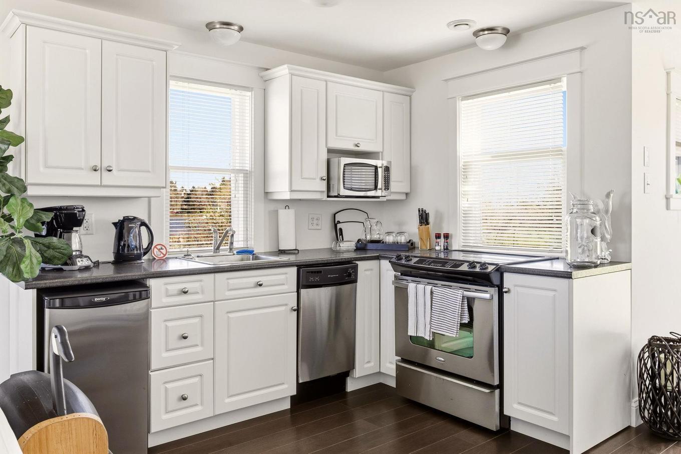 54 Redmond Island, Prospect, NS