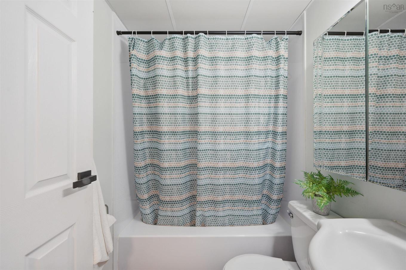 1201 5572 North Ridge Road, Halifax, NS