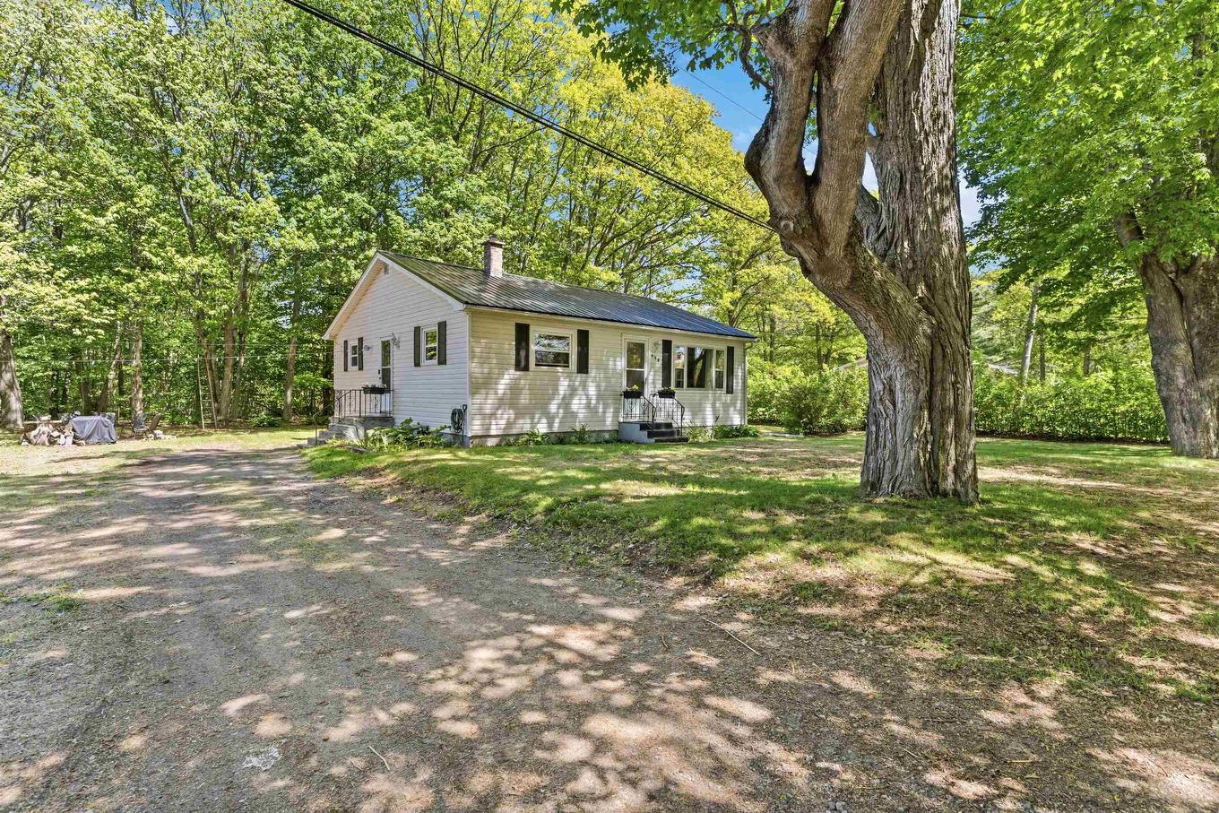 998 Maple Avenue, Aylesford, NS