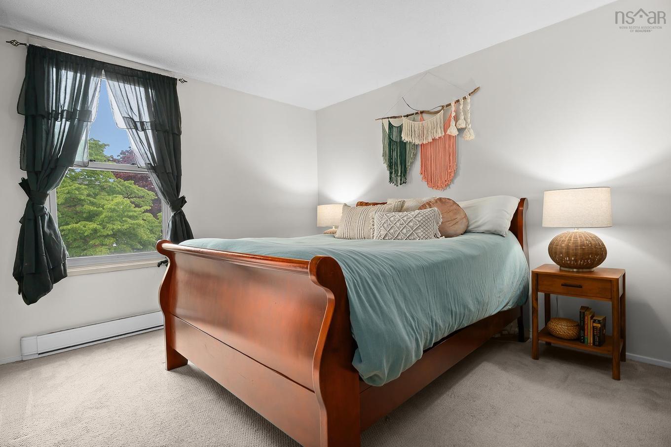 40 5561 Sentinal Square, Halifax, NS
