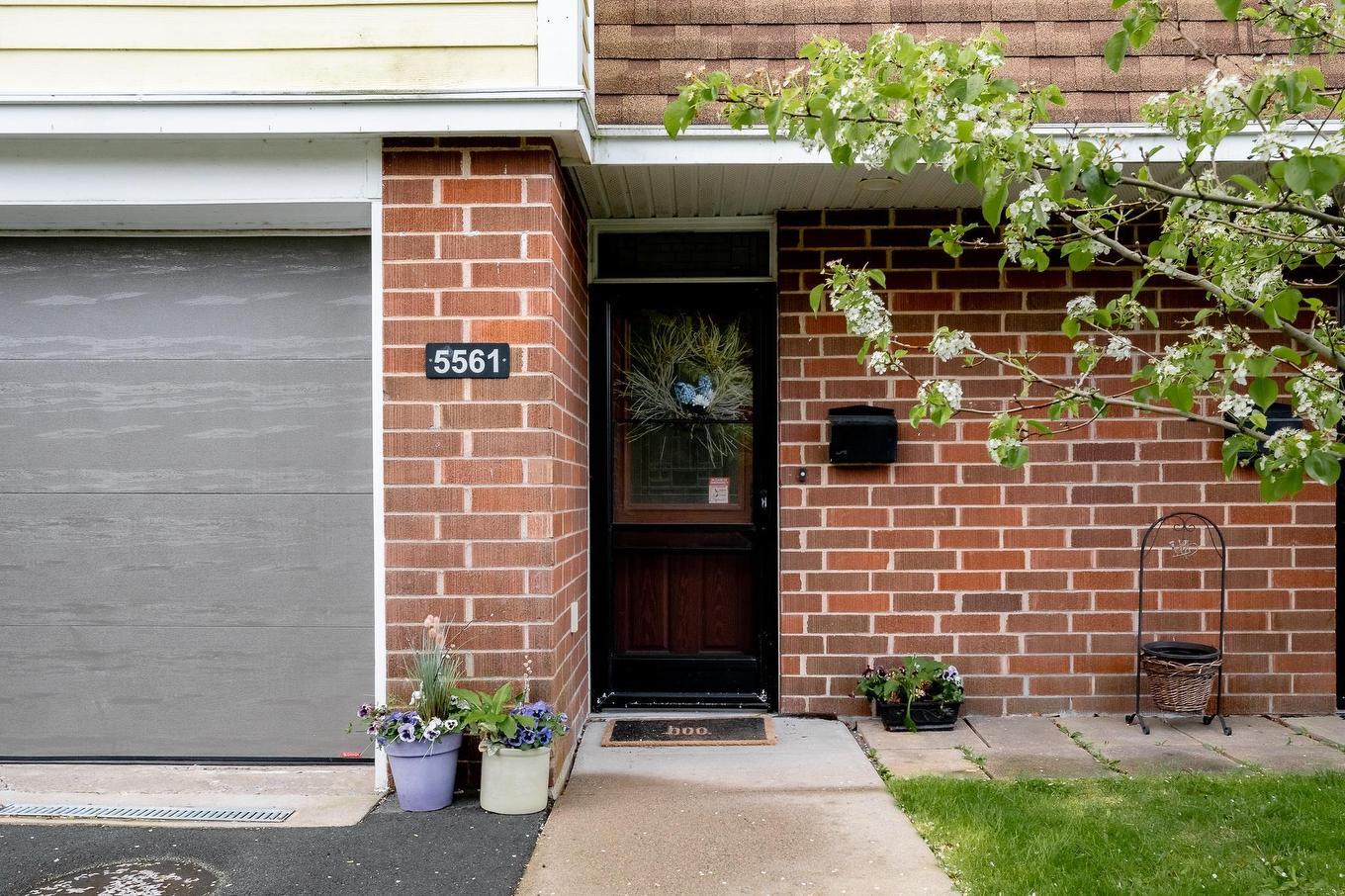 40 5561 Sentinal Square, Halifax, NS