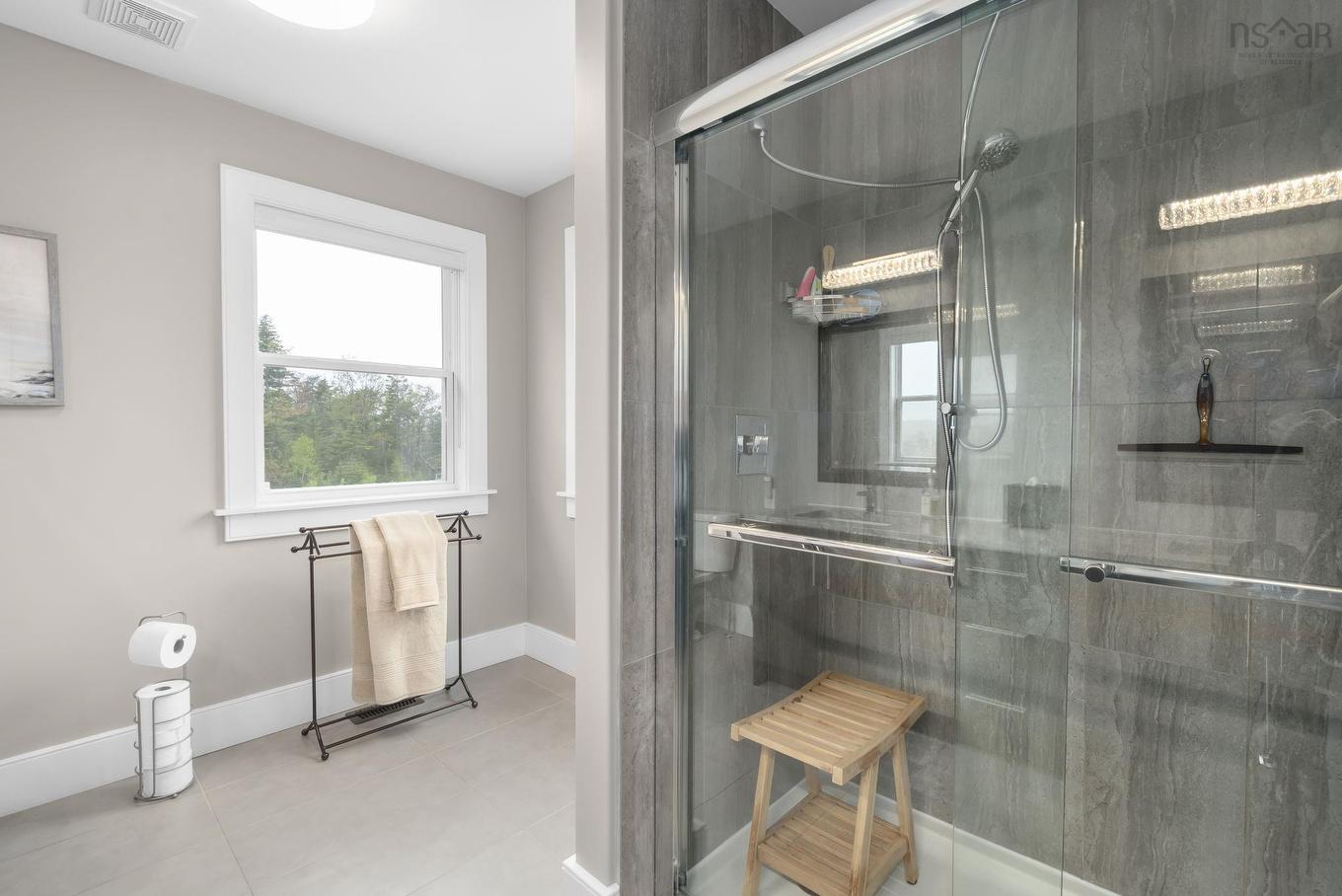 61 Maple Grove Avenue, Timberlea, NS