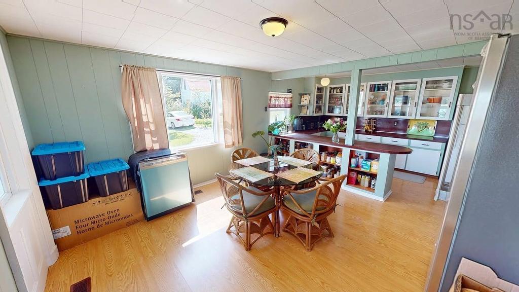 9399 Ns-16, Cooks Cove, NS