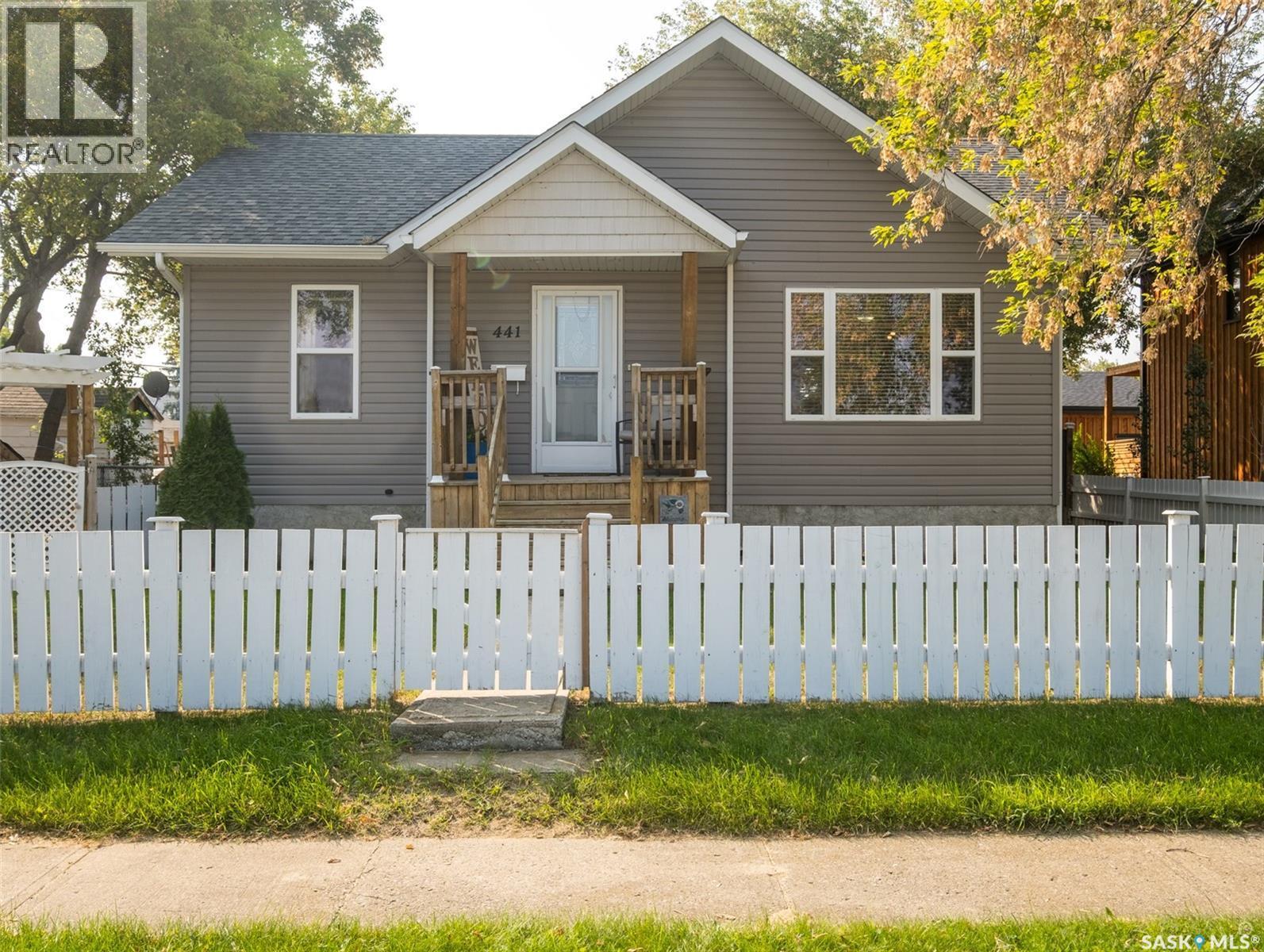 441 6Th Street E, Prince Albert, SK