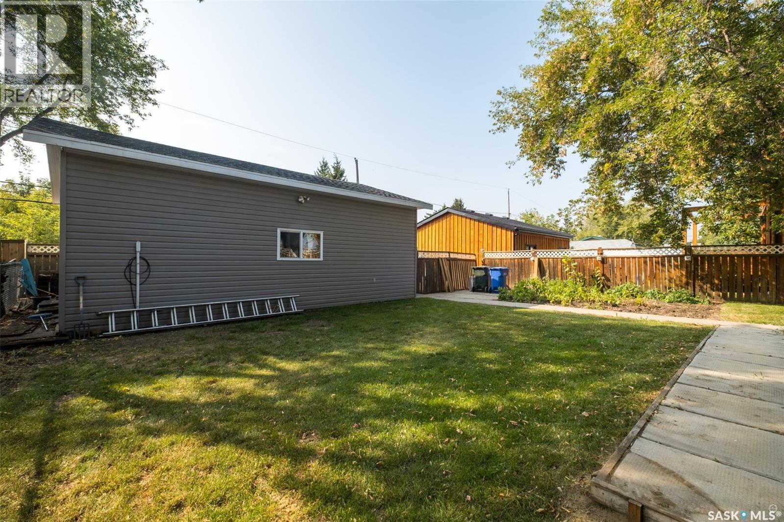 441 6Th Street E, Prince Albert, SK