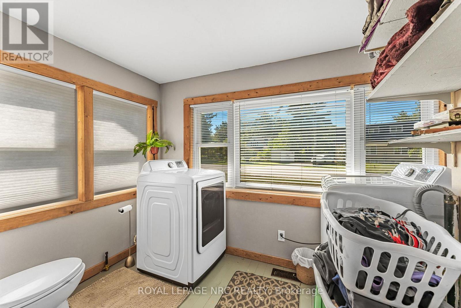 3902 Rebstock Road, Fort Erie (Crystal Beach), ON - Indoor Photo Showing Laundry Room
