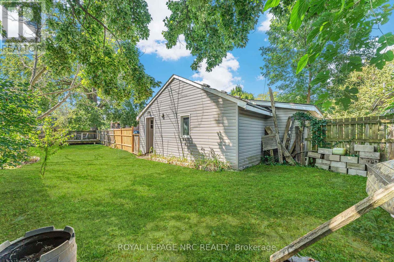 3902 Rebstock Road, Fort Erie (Crystal Beach), ON - Outdoor