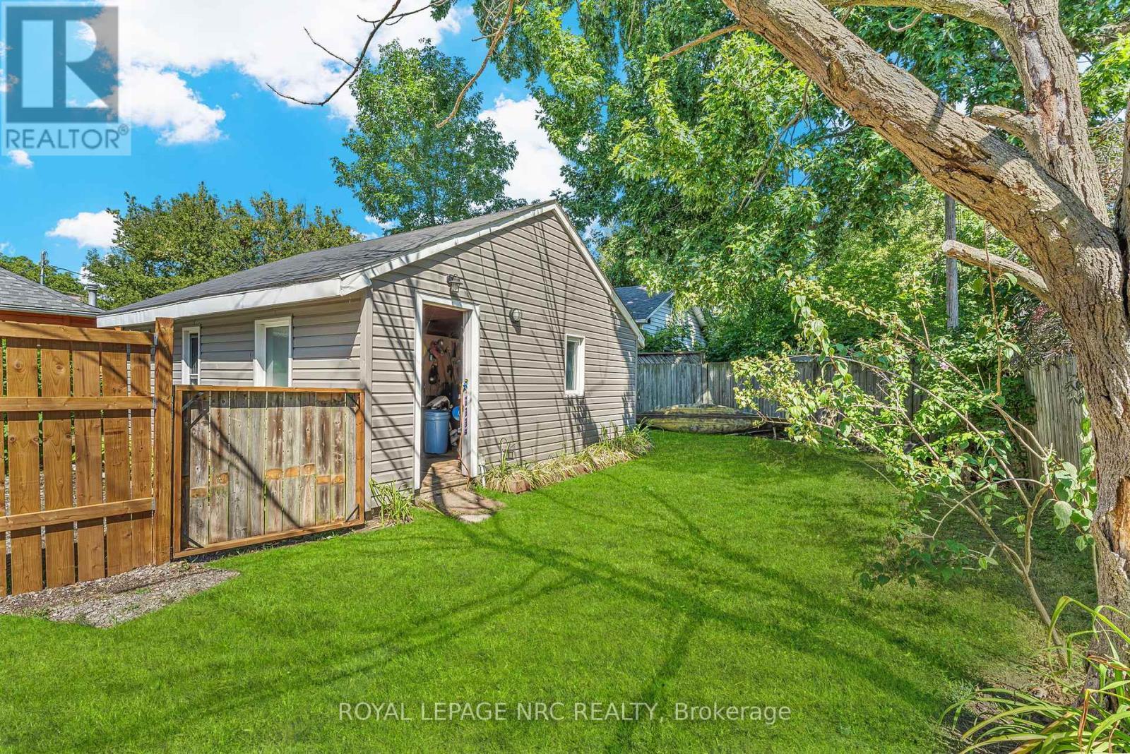 3902 Rebstock Road, Fort Erie (Crystal Beach), ON - Outdoor