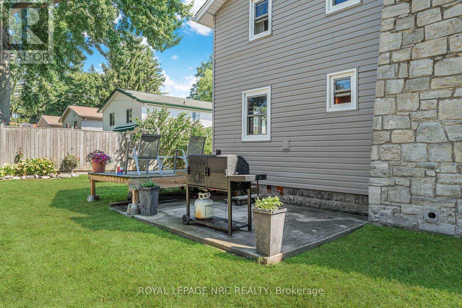 3902 Rebstock Road, Fort Erie (Crystal Beach), ON - Outdoor With Exterior