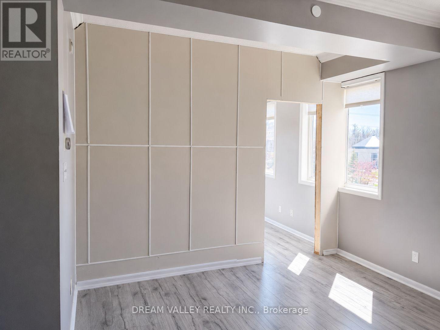 310 - 3075 Thomas Street, Mississauga, ON