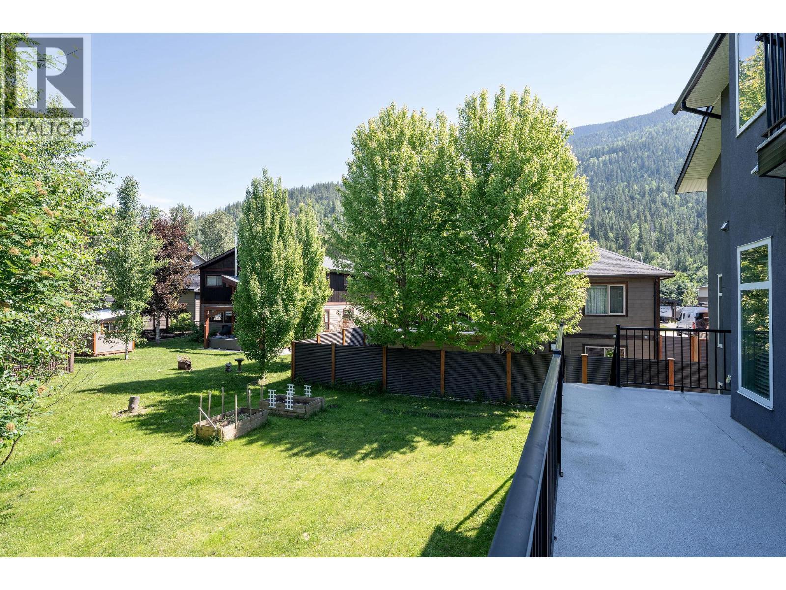 1941 Poplar Lane, Revelstoke, BC
