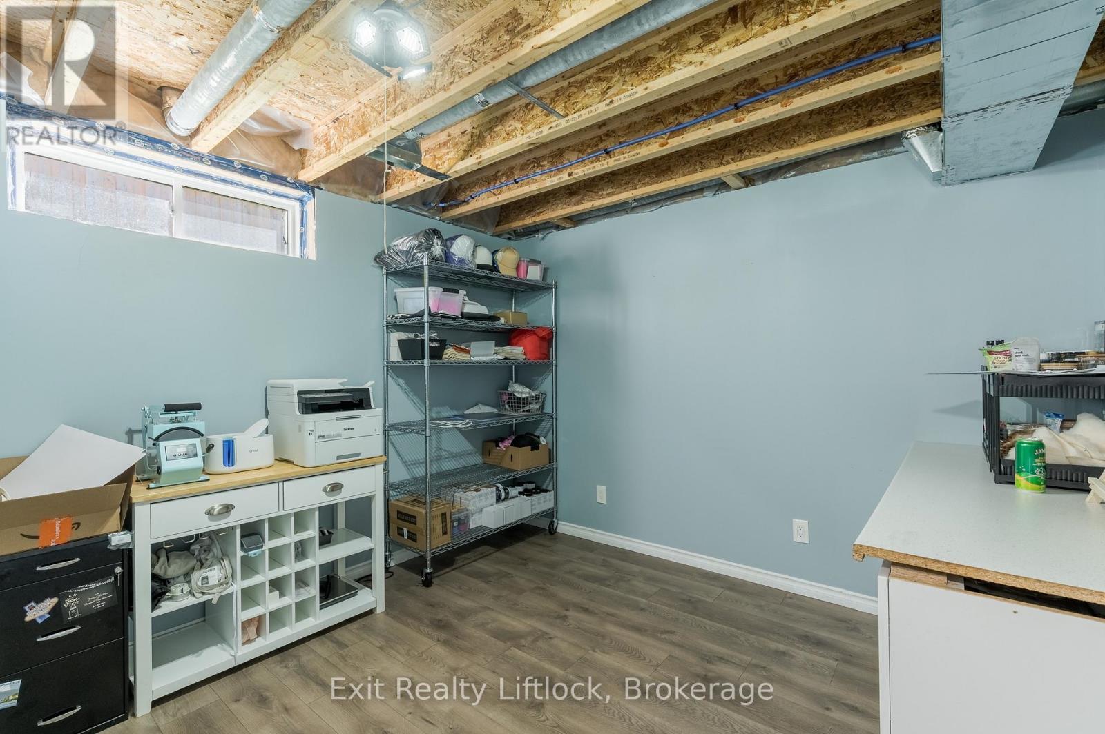 Office or craft room. - 11 Darrell Drain Crescent, Asphodel-Norwood, ON