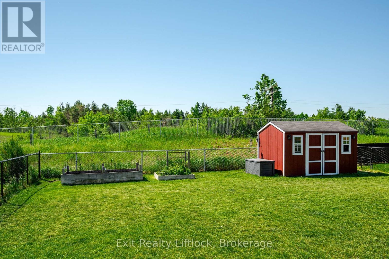 No rear neighbours! Raised Veggie Garden - 11 Darrell Drain Crescent, Asphodel-Norwood, ON