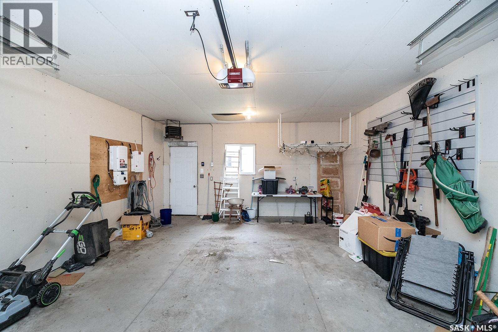 840 8Th Avenue N, Saskatoon, SK