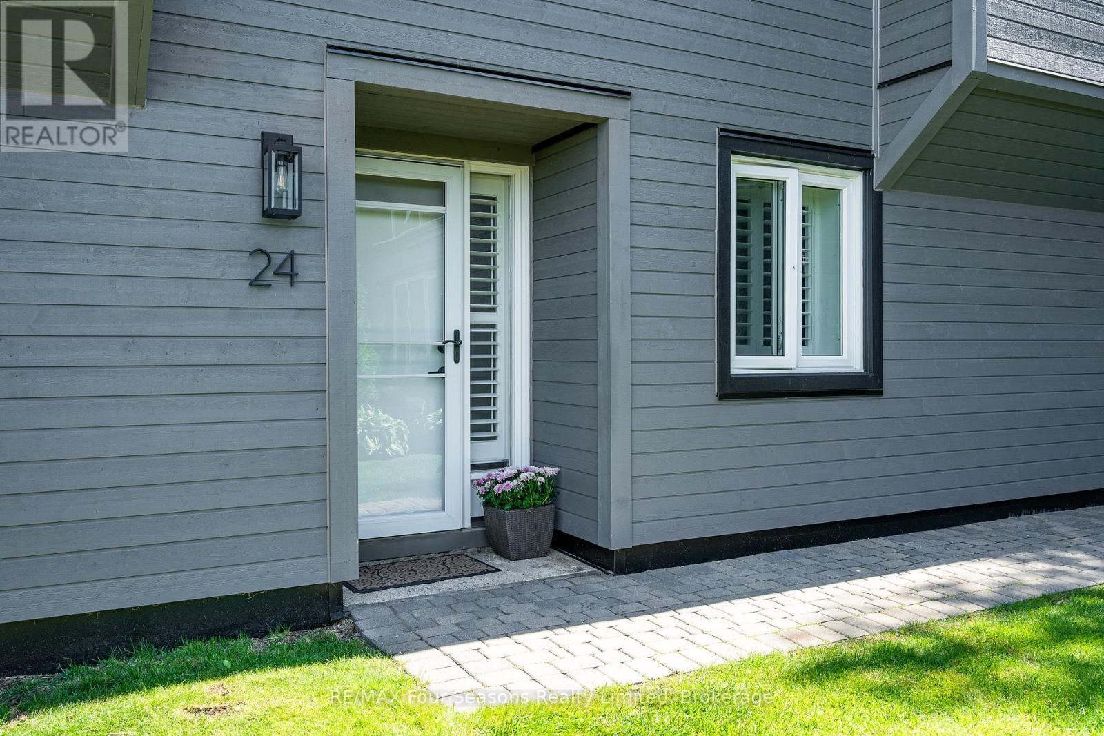 Entrance - 24 - 44 Trott Boulevard, Collingwood, ON