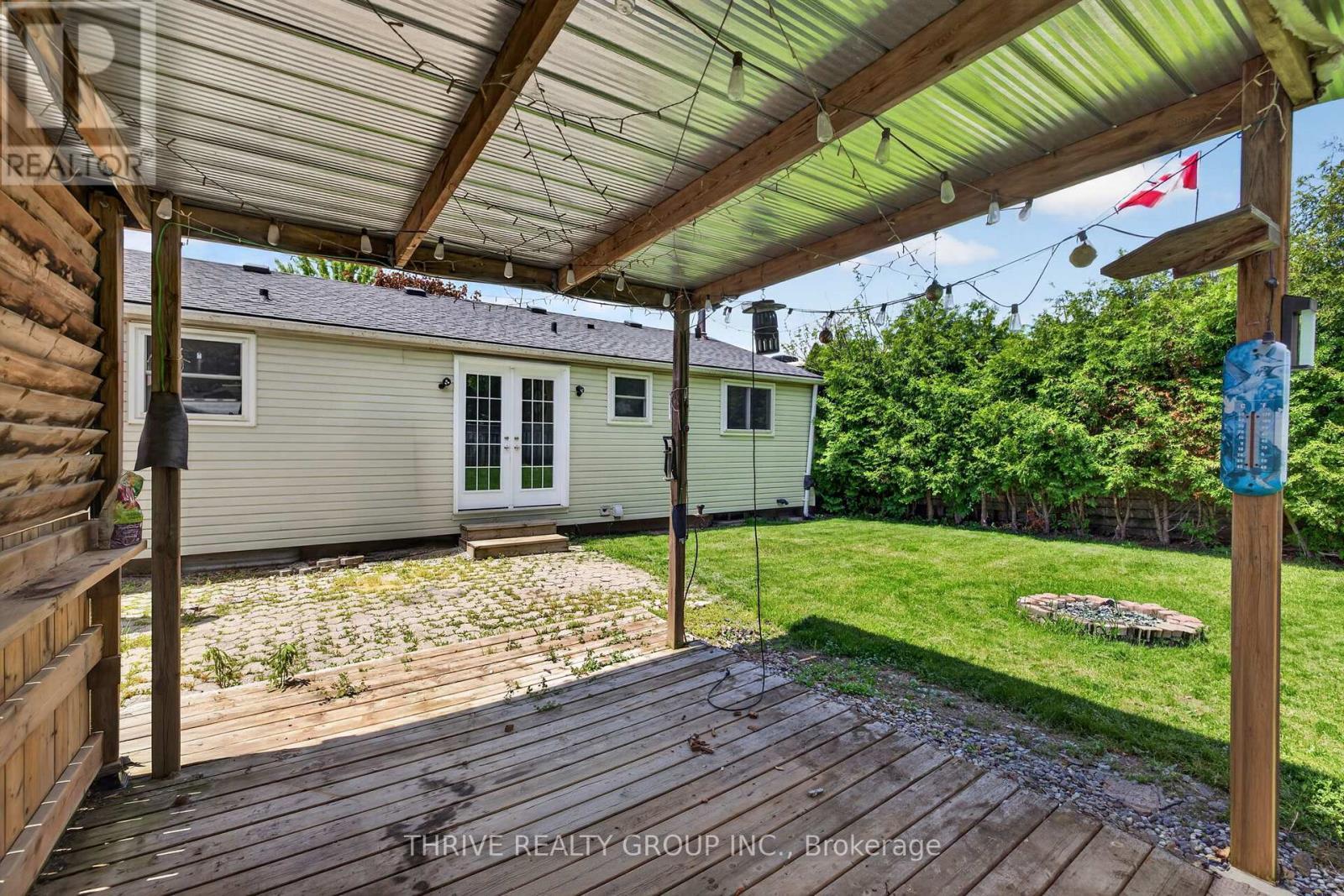 85 Vanbuskirk Drive, St. Thomas, ON