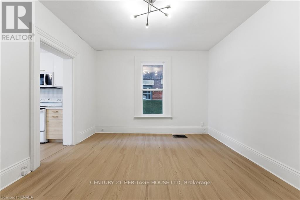 174-176 Darling Street, Brantford, ON
