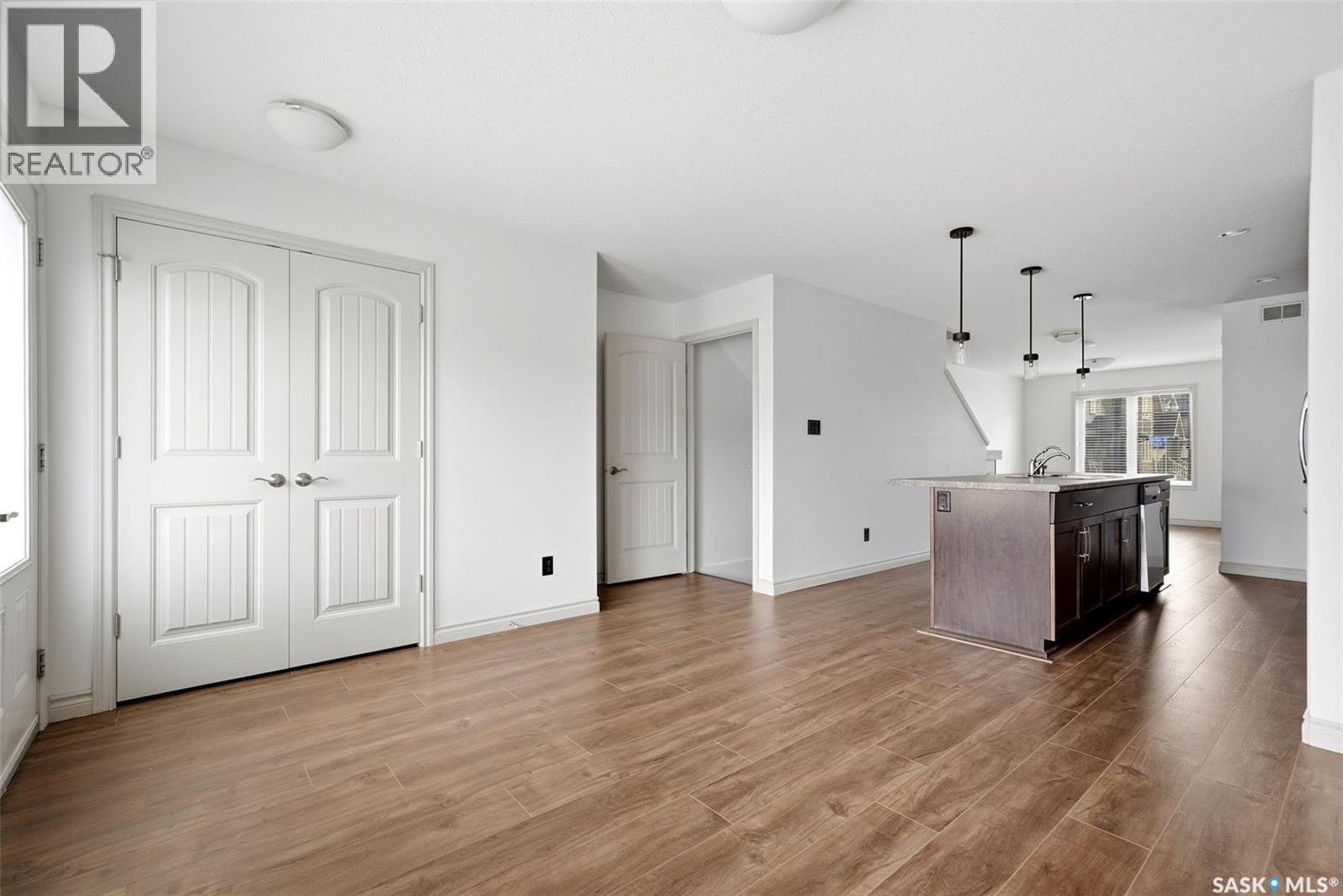 4348 Shaffer Street, Regina, SK - Indoor
