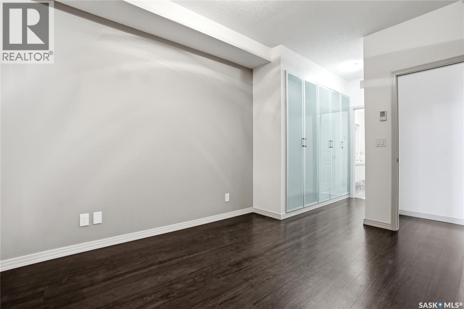 216 223 Evergreen Square, Saskatoon, SK