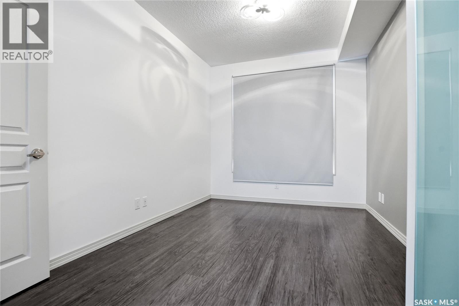 216 223 Evergreen Square, Saskatoon, SK