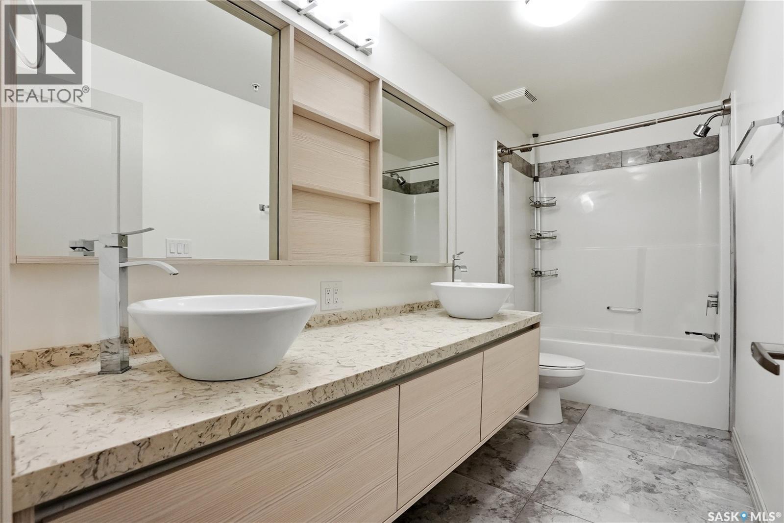 216 223 Evergreen Square, Saskatoon, SK