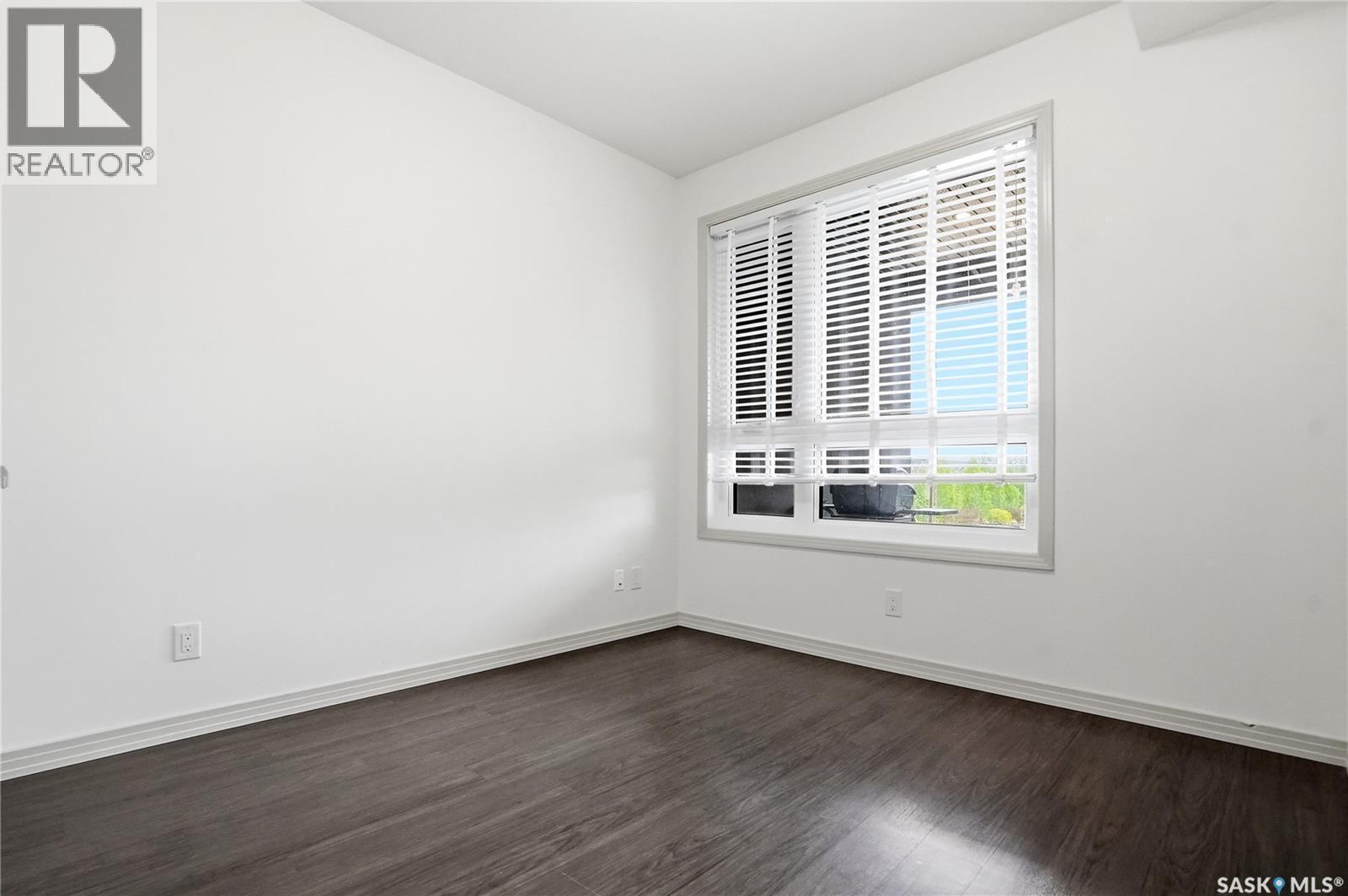 216 223 Evergreen Square, Saskatoon, SK