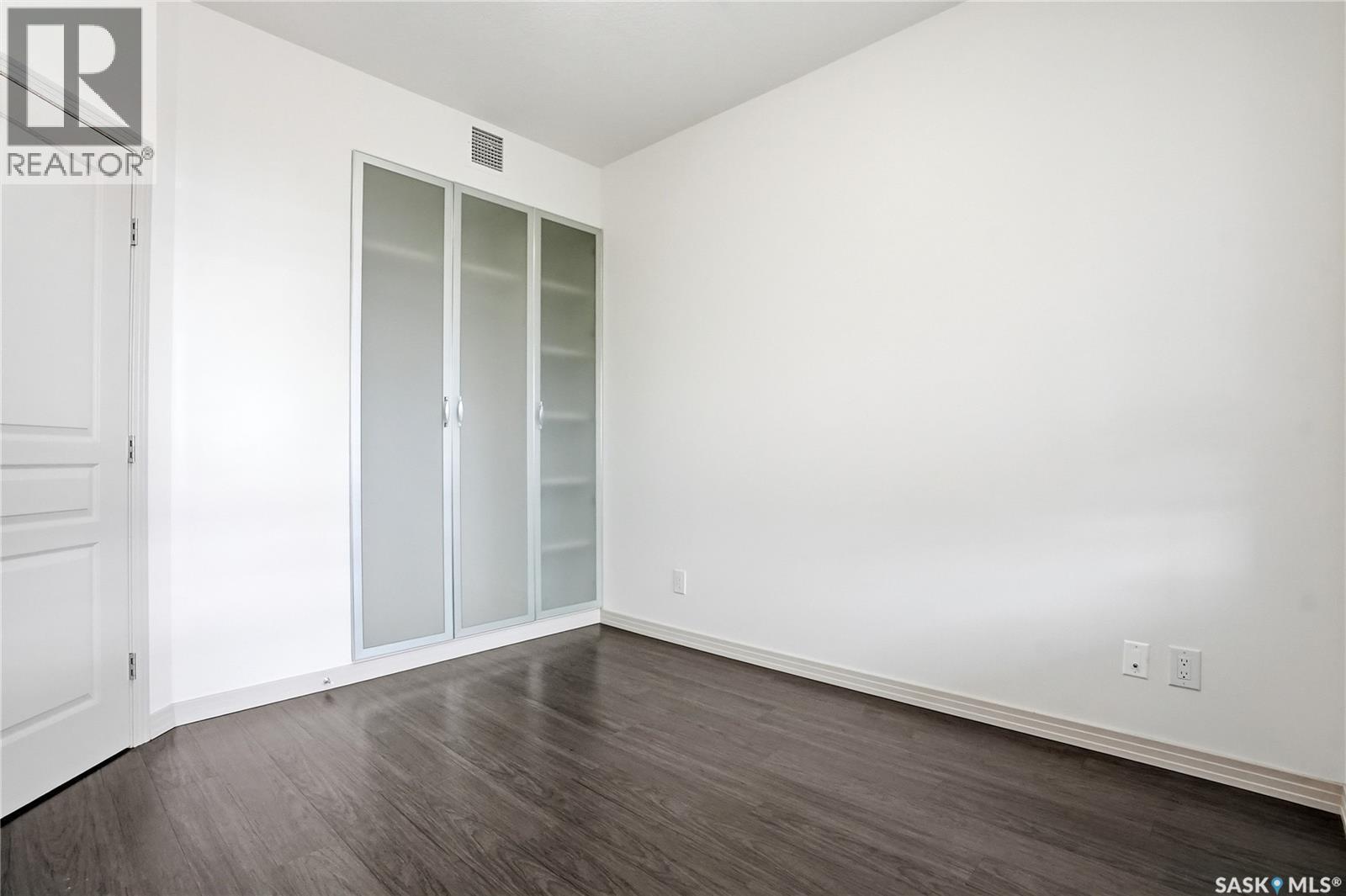 216 223 Evergreen Square, Saskatoon, SK