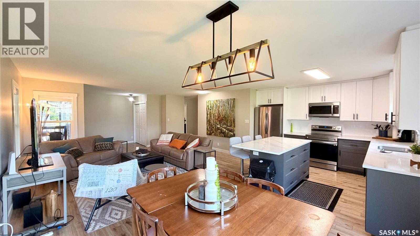 205 Ruby Drive, Coteau Rm No. 255, SK - Indoor Photo Showing Kitchen With Stainless Steel Kitchen With Double Sink